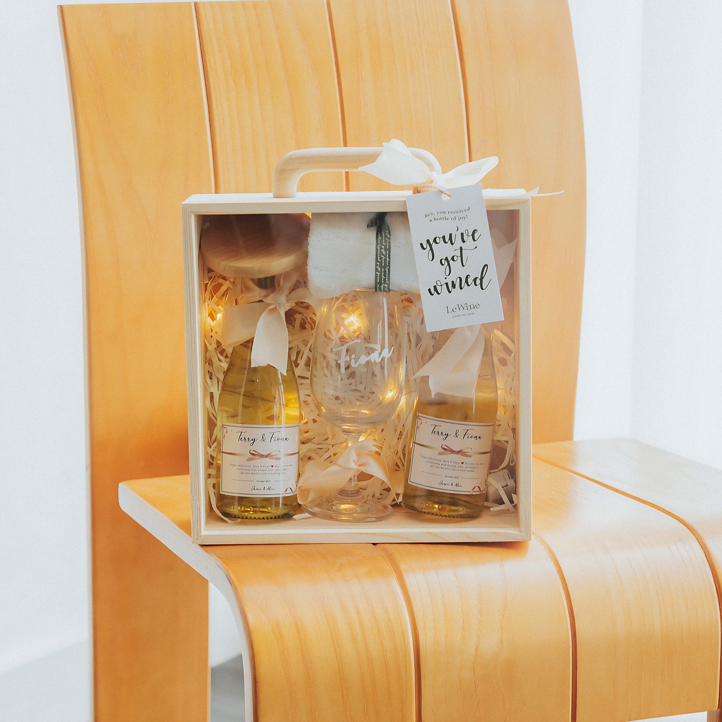 Mini 2 x White Moscato & Glass Gift Set