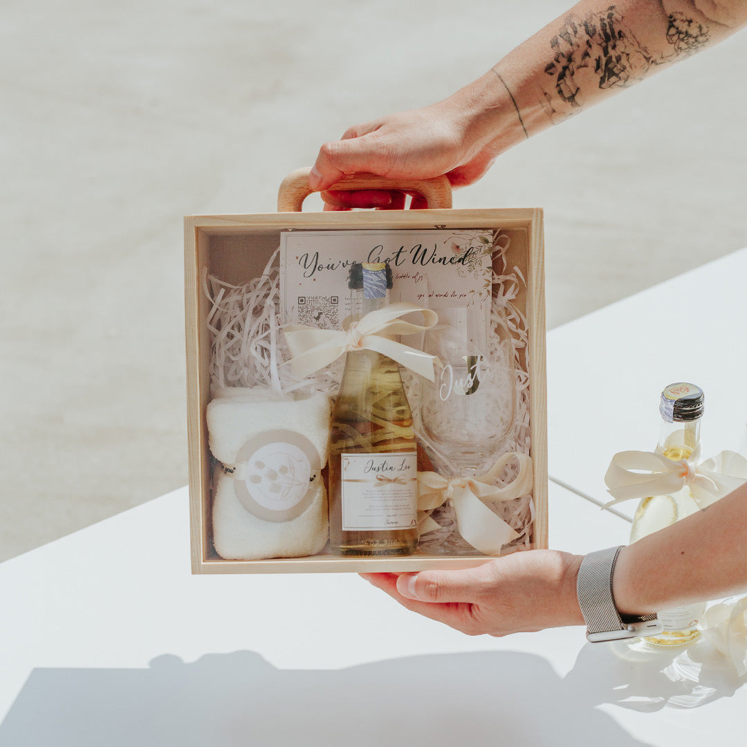 Mini White Moscato Gift Set